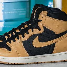 Air Jordan 1 High OG “Heirloom” release thumbnail 8