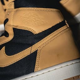 Air Jordan 1 High OG “Heirloom” release thumbnail 10