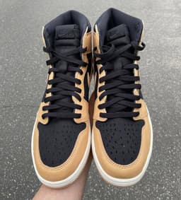 Air Jordan 1 High OG “Heirloom” release thumbnail 13
