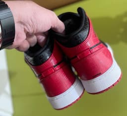 Air Jordan 1 Mid GS “Bred” release thumbnail 23