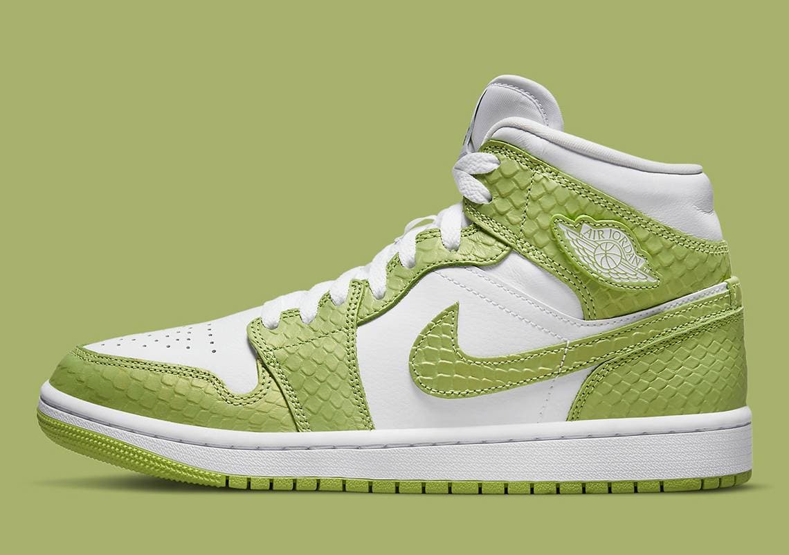Air Jordan 1 Mid SE Jordan release photo