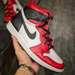 Air Jordan 1 High OG WMNS “Satin Snake” release thumbnail 2