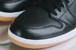 Air Jordan 1.5 release thumbnail 7