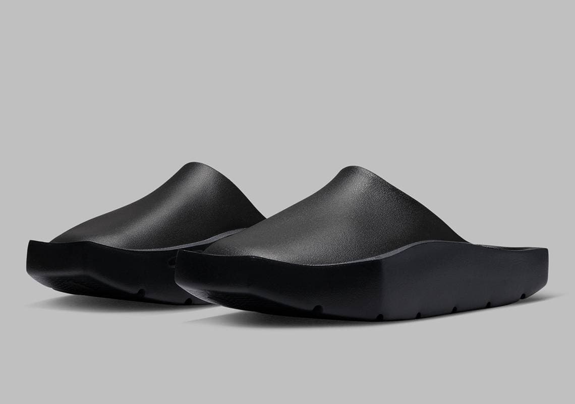 Billie Eilish x Hex Mule release photo