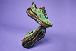 Molly Bell's Nike Vomero Plus "Doernbecher Freestyle" release thumbnail 1