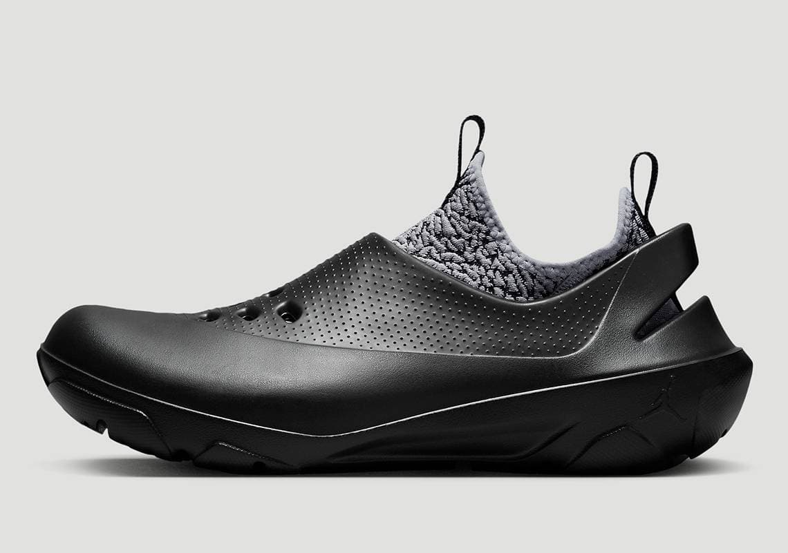 Jordan System.23 Clog Jordan release photo