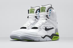 Nike LeBron 17 “Command Force” release thumbnail 2