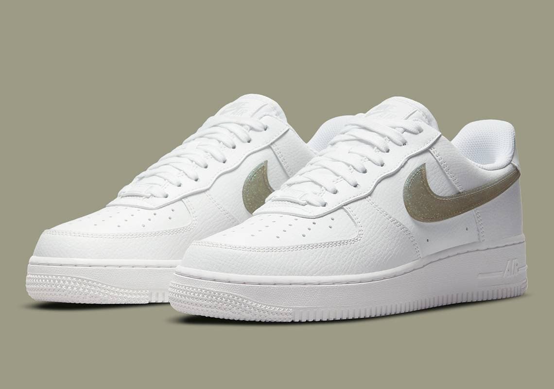 Nike Air Force 1 "Glitter" Nike release photo