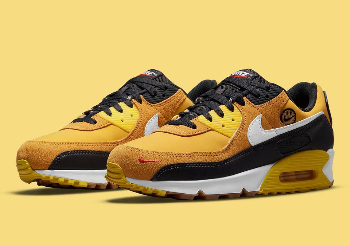Nike Air Max 90 "Go The Extra Smile" Nike release photo