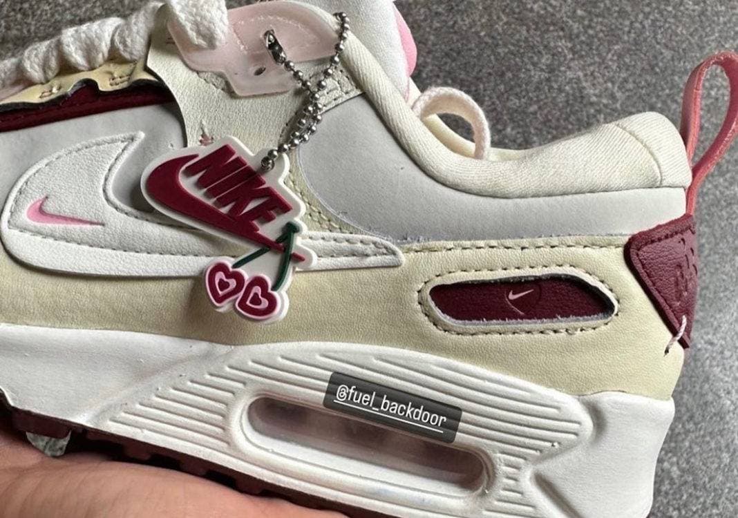 Nike Air Max 90 Futura “Valentine’s Day” Nike release photo