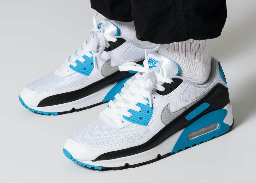 Nike Air Max 90 “Laser Blue” release photo 5