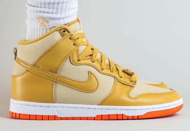 Nike Dunk High “Gold Canvas” Nike release photo