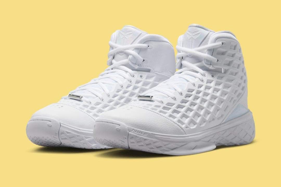 Nike Kobe 3 Protro "Halo" release photo 1
