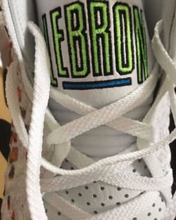 Nike LeBron 17 “Command Force” release thumbnail 13