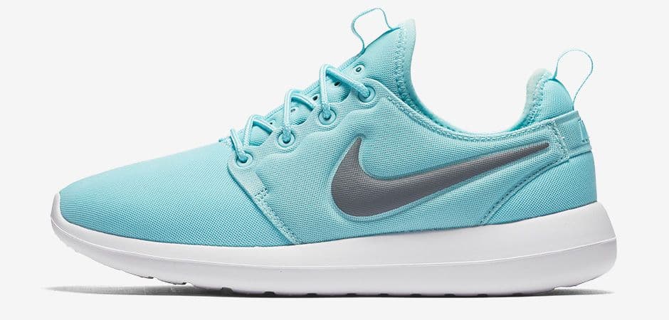 Nike WMNS Roshe Two release photo 2