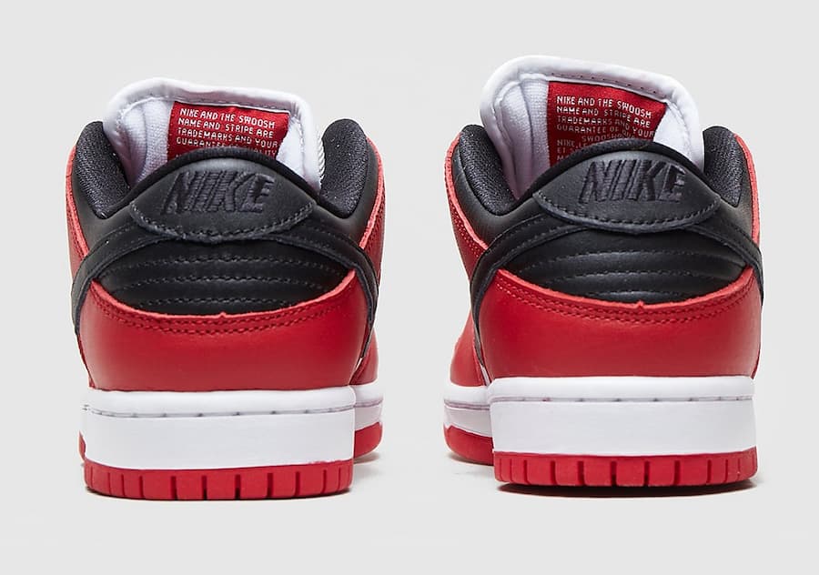 Nike SB Dunk Low “Chicago” release photo 4