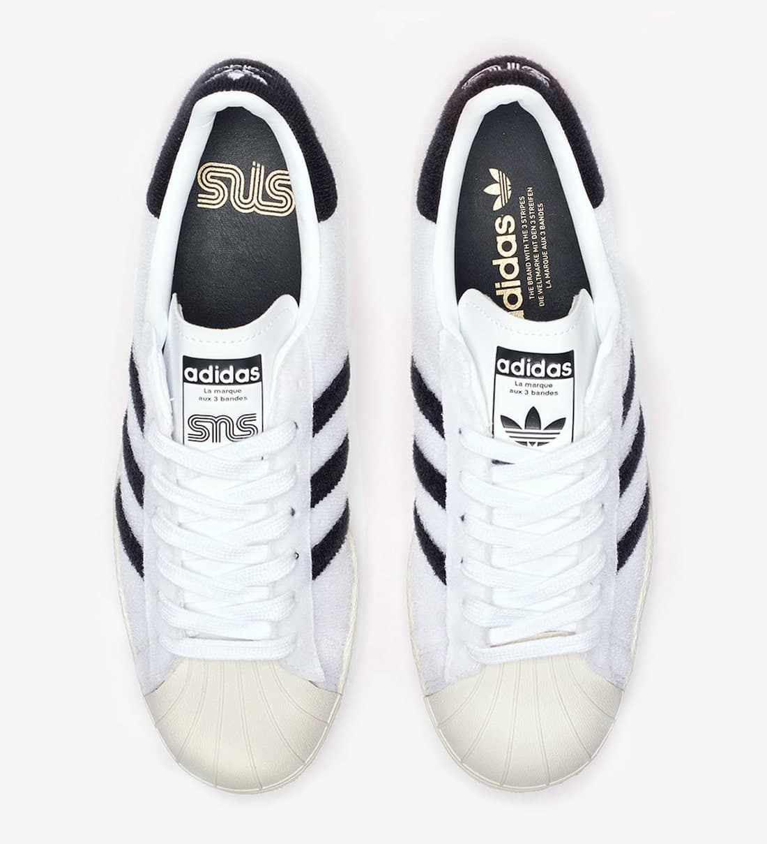 SNS x adidas Superstar “Kinenbi” release photo 10