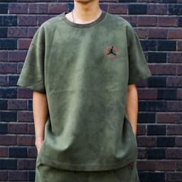 Travis Scott x Air Jordan Clothing release thumbnail 9