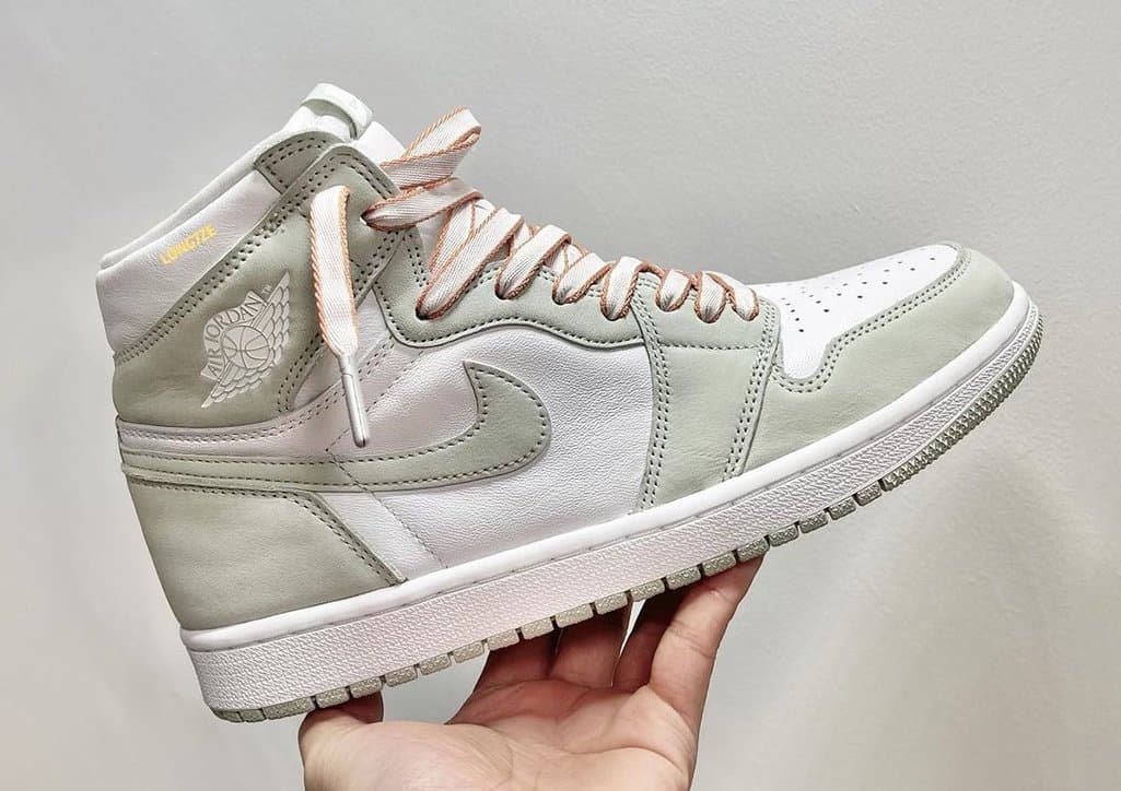 Air Jordan 1 High OG WMNS “Seafoam” Jordan release photo