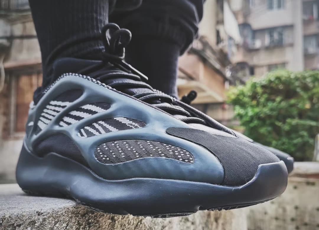 adidas Yeezy 700 V3 “Alvah” release photo 23