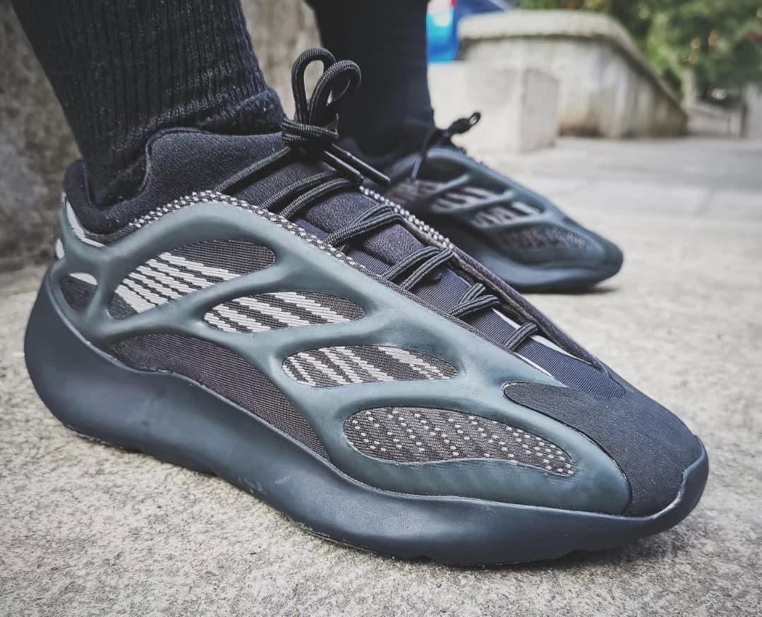 adidas Yeezy 700 V3 “Alvah” release photo 22