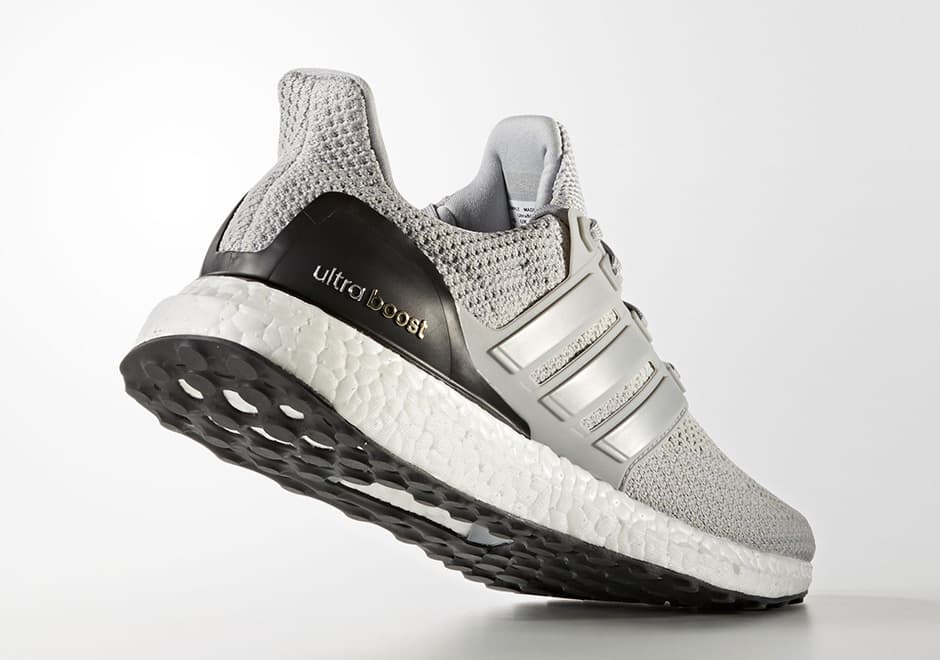 ADIDAS ULTRA BOOST “CLEAR ONIX” release photo 2