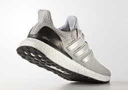 ADIDAS ULTRA BOOST “CLEAR ONIX” release thumbnail 2