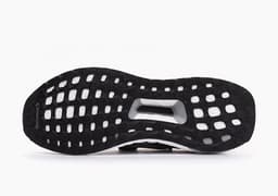 adidas Ultra Boost Uncaged release thumbnail 3