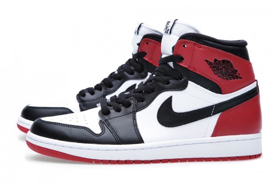 Air Jordan 1 Retro High OG “Black Toe” Jordan release photo