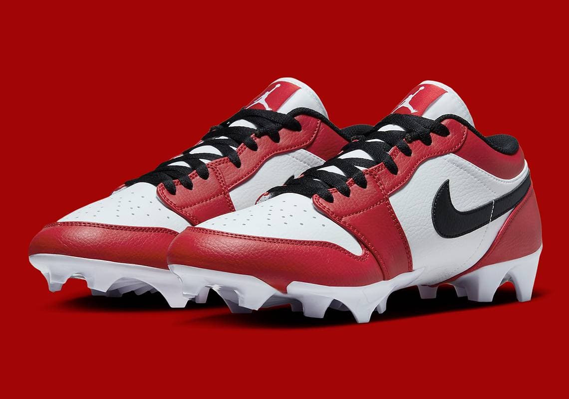 Air Jordan 1 Cleats Jordan release photo