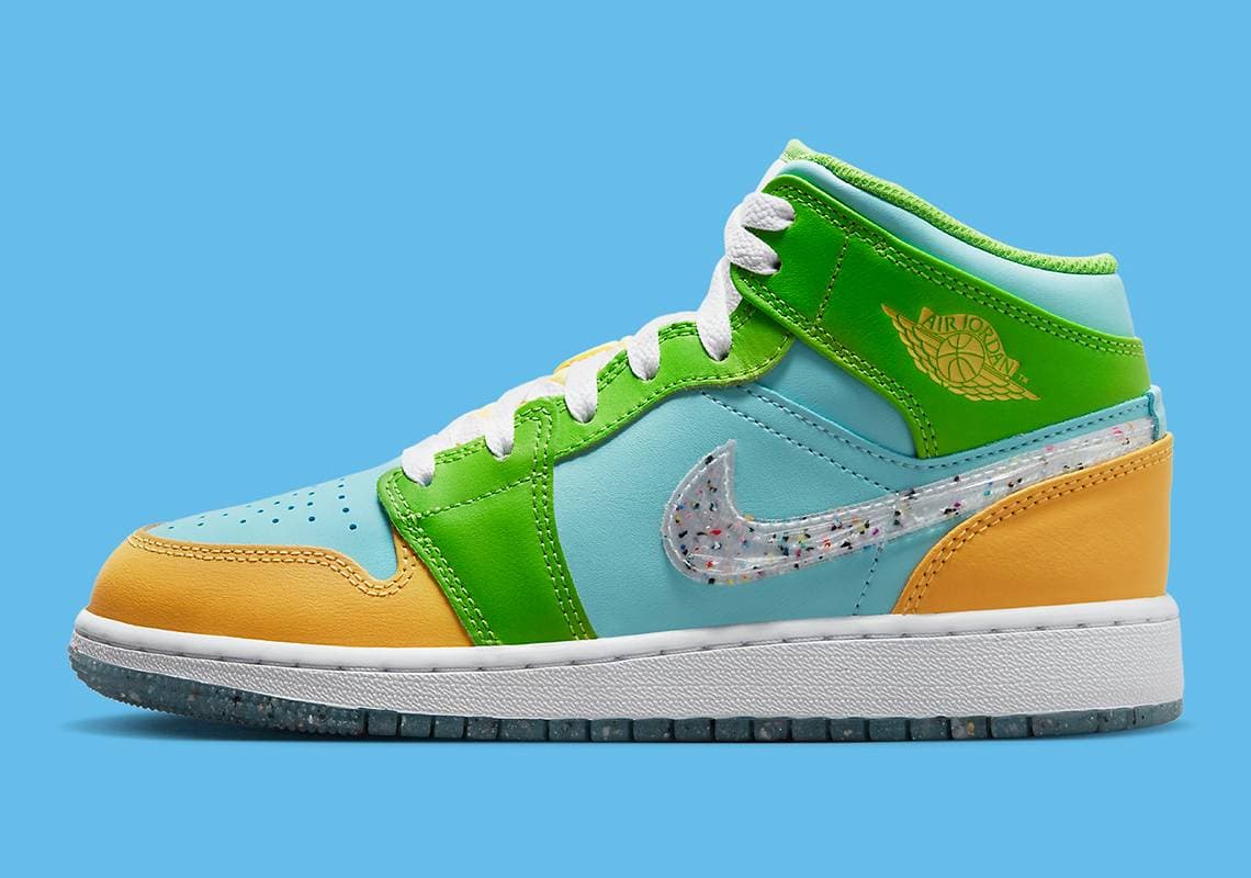 Air Jordan 1 Mid Jordan release photo