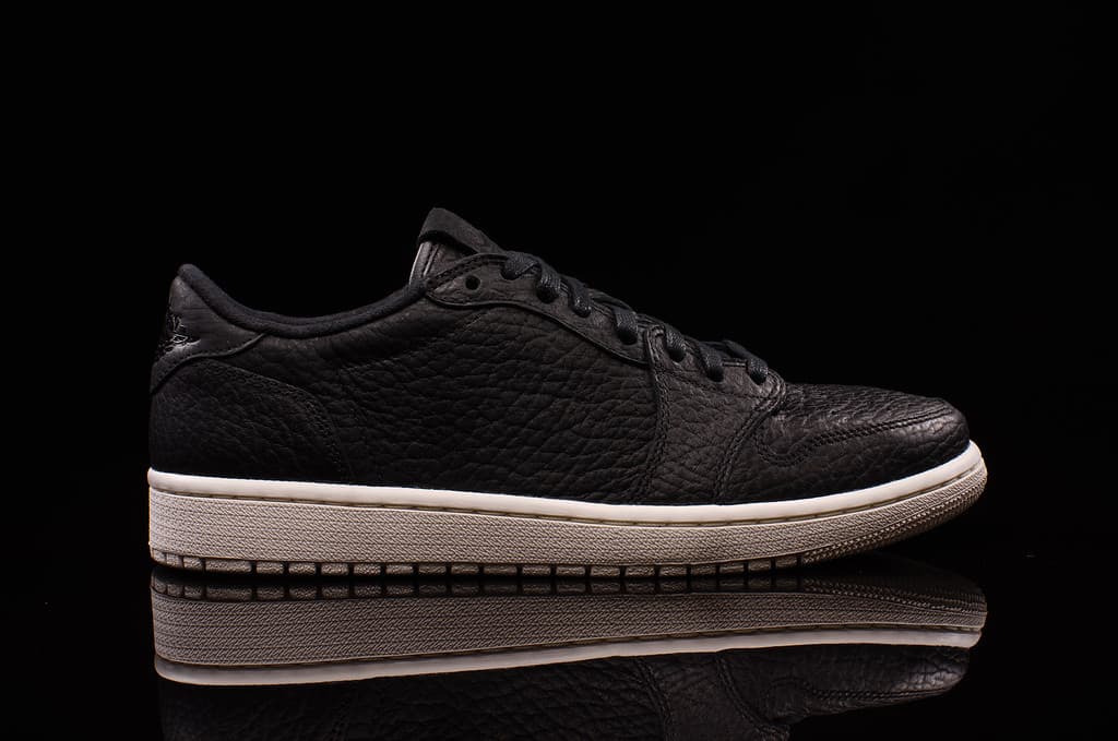 Air Jordan 1 Low “No Swoosh” Jordan release photo