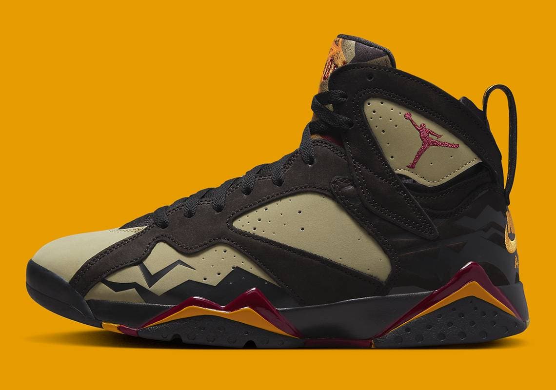 Air Jordan 7 SE "Black/Olive" Jordan release photo