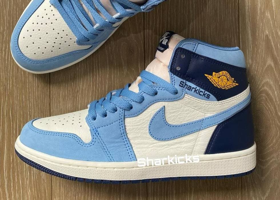 Air Jordan 1 High OG WMNS First in Flight Jordan release photo