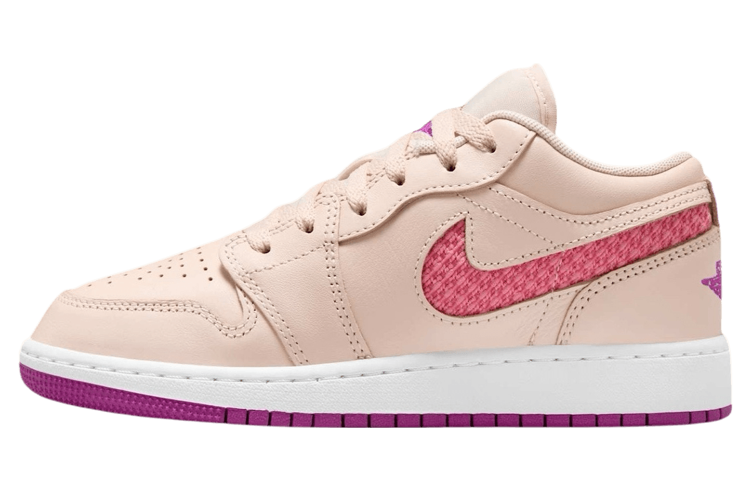Air Jordan 1 Low GS #Jordankids Jordan release photo
