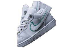 Air Jordan 1 Low SE WMNS Grey / Green release thumbnail 2