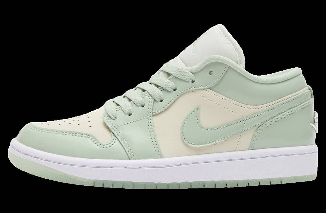 Air Jordan 1 Low SE WMNS Sail / Seafoam Jordan release photo