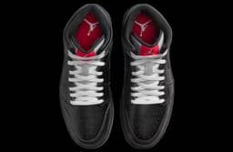 Air Jordan 1 Mid Black Metallic release thumbnail 4