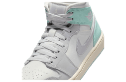 Air Jordan 1 Mid WMNS Football Grey / Igloo release thumbnail 7
