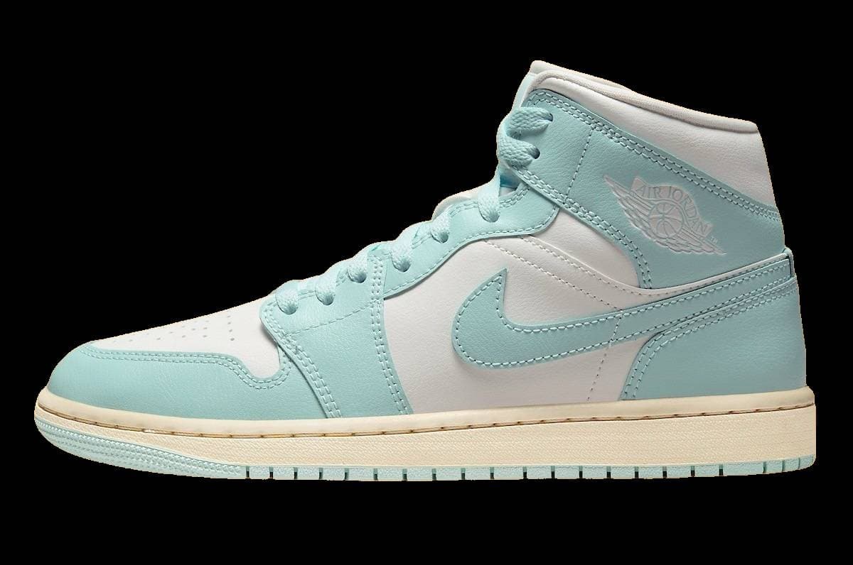 Air Jordan 1 Mid WMNS Light Dew Jordan release photo