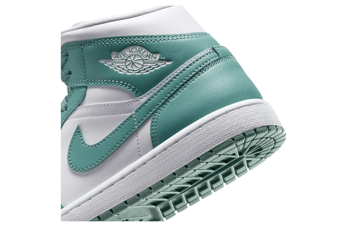 Air Jordan 1 Mid WMNS White / Cannon release photo 3