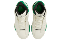 Air Jordan 13 GS Pine Green Sail / Black release thumbnail 4