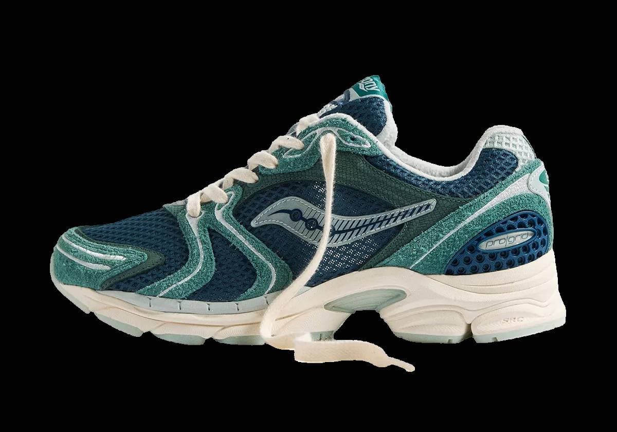 END x Saucony ProGrid Triumph 4 Nessie release photo