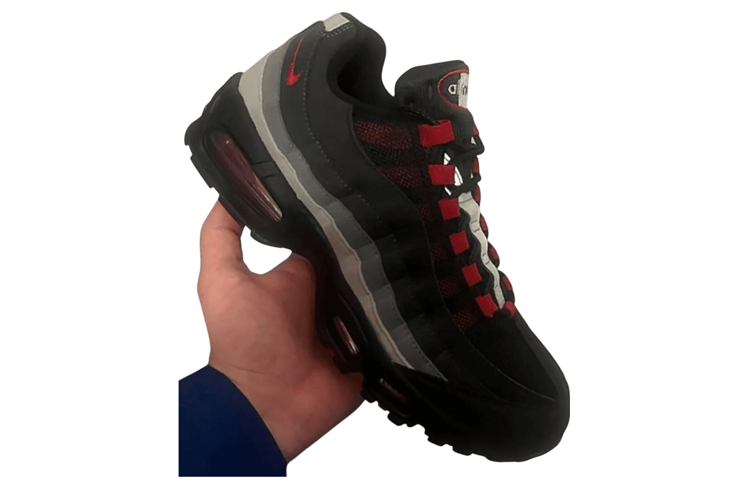 Liverpool FC x Nike Air Max 95 Nike release photo