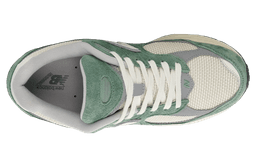 Mens New Balance 2002R Green Suede release thumbnail 4