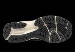 New Balance 1906R Silver Grey release thumbnail 5