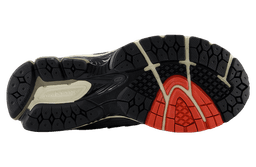 New Balance 1906u Grey / Red release thumbnail 3