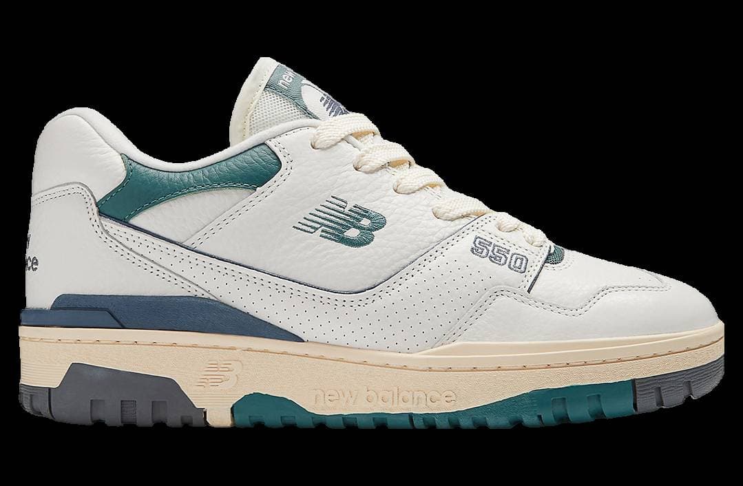 New Balance 550 Mini Logo White / Green New Balance release photo