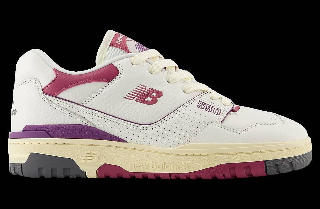 New Balance 550 Mini Logo White / Pink New Balance release photo