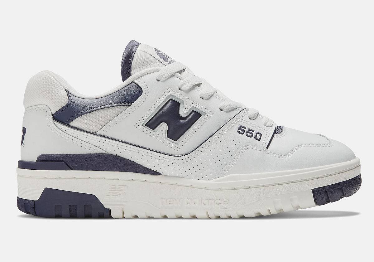 New Balance 550 WMNS Dark Mercury New Balance release photo